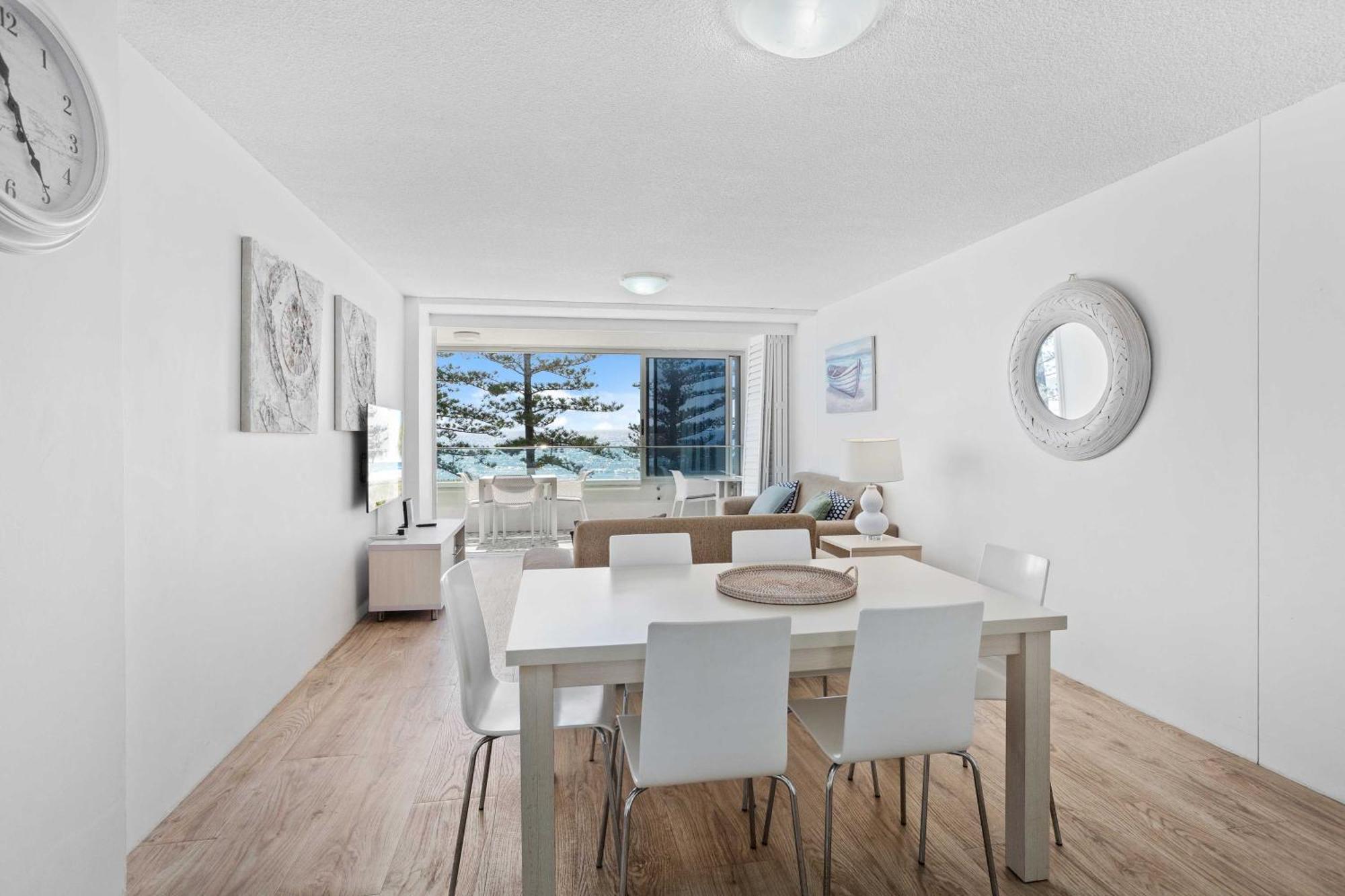 Goodwin Towers - Hosted By Burleigh Letting Apartment Gold Coast Luaran gambar